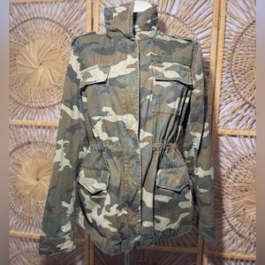 Garage M Women's Camouflage Jacket